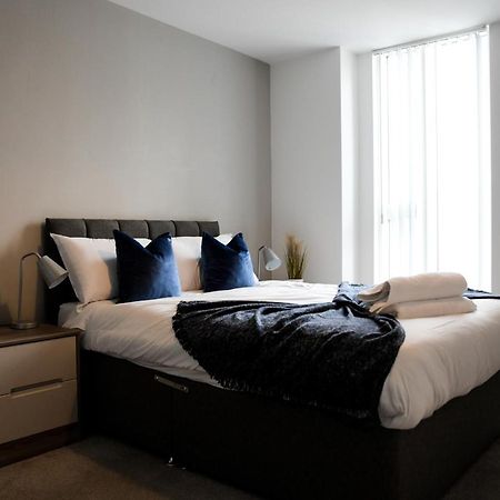 Onpoint Apartments - Spacious 2 Bedroom Apt - City Centre With Balcony Manchester Kültér fotó