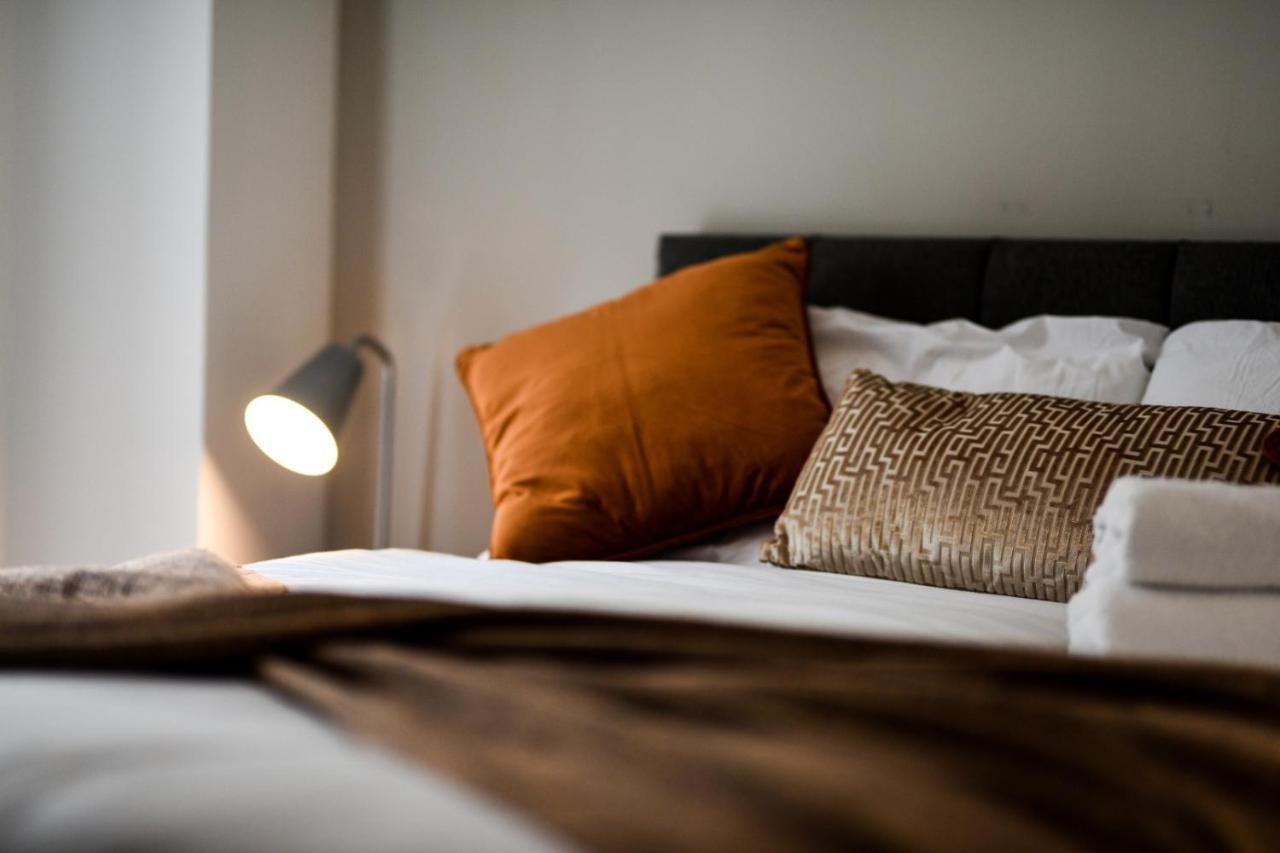 Onpoint Apartments - Spacious 2 Bedroom Apt - City Centre With Balcony Manchester Kültér fotó