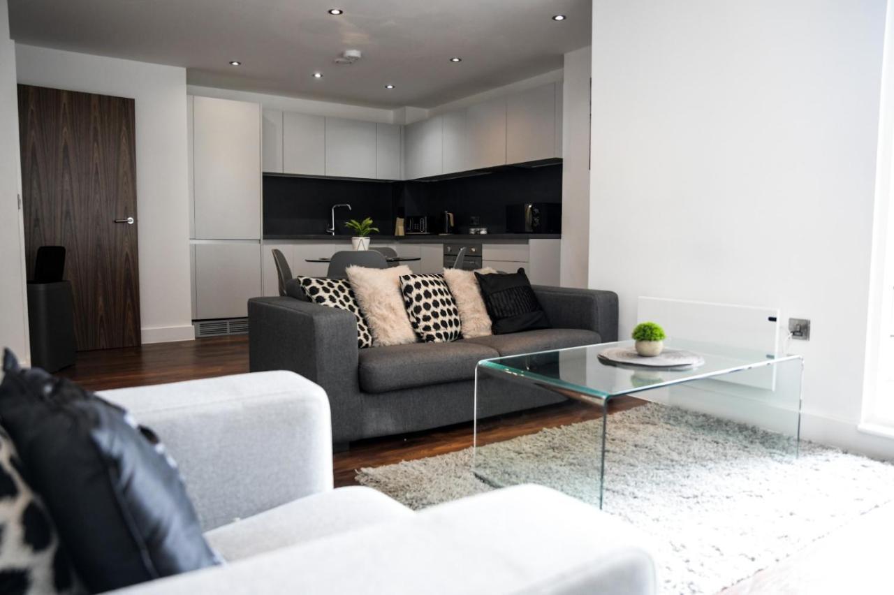 Onpoint Apartments - Spacious 2 Bedroom Apt - City Centre With Balcony Manchester Kültér fotó