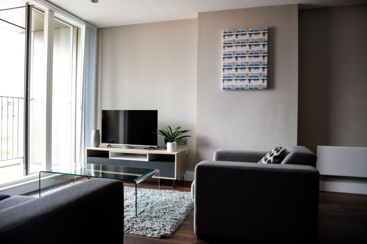 Onpoint Apartments - Spacious 2 Bedroom Apt - City Centre With Balcony Manchester Kültér fotó