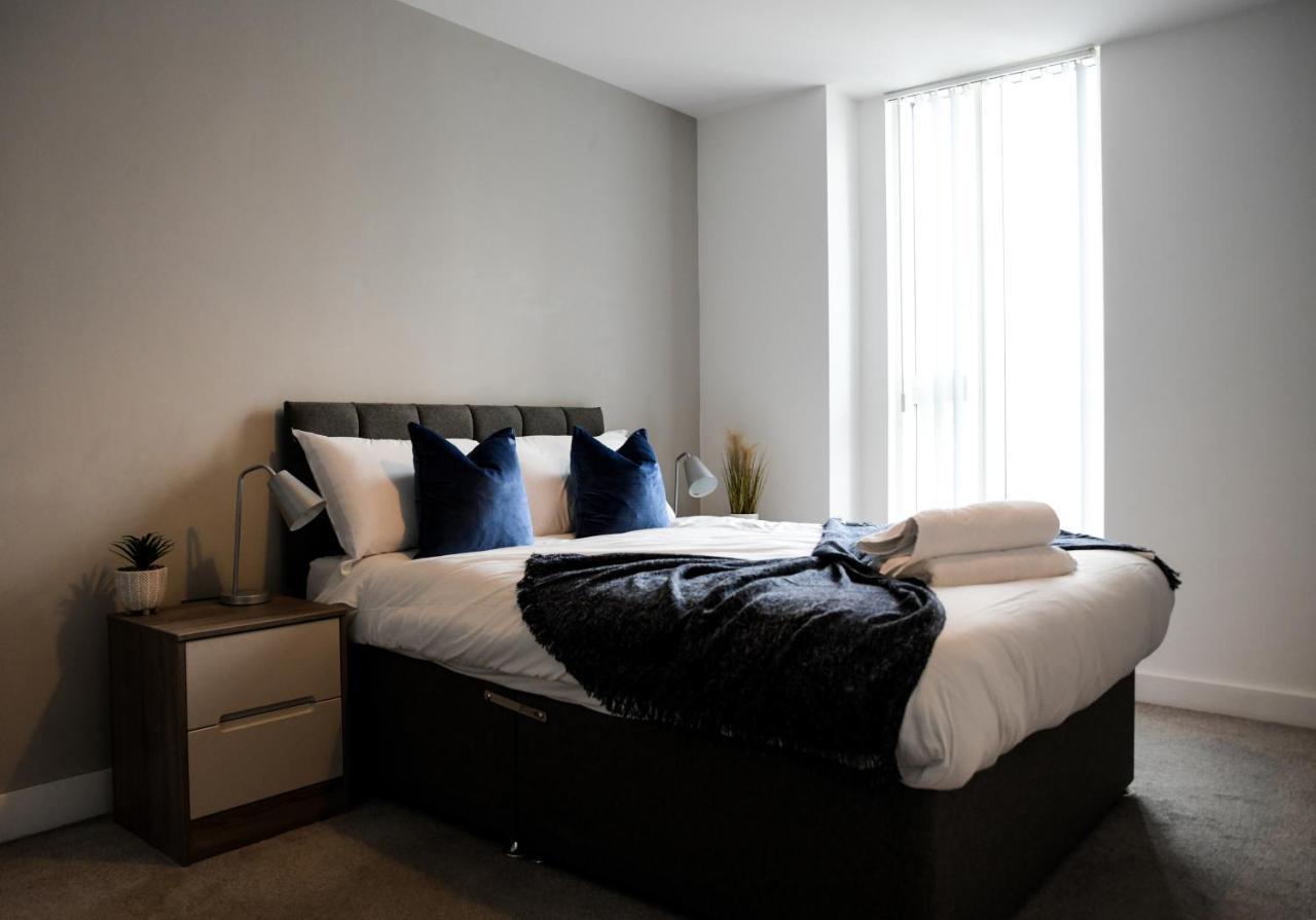 Onpoint Apartments - Spacious 2 Bedroom Apt - City Centre With Balcony Manchester Kültér fotó