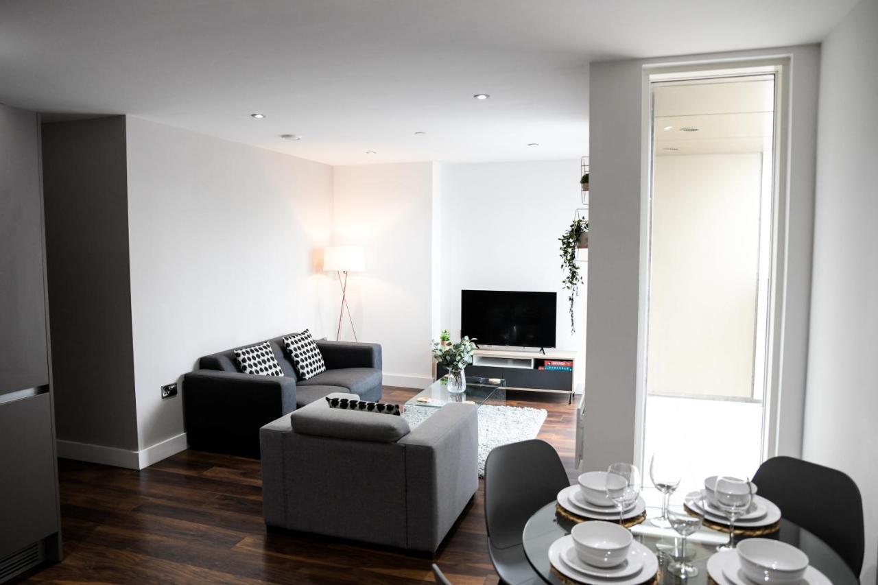 Onpoint Apartments - Spacious 2 Bedroom Apt - City Centre With Balcony Manchester Kültér fotó