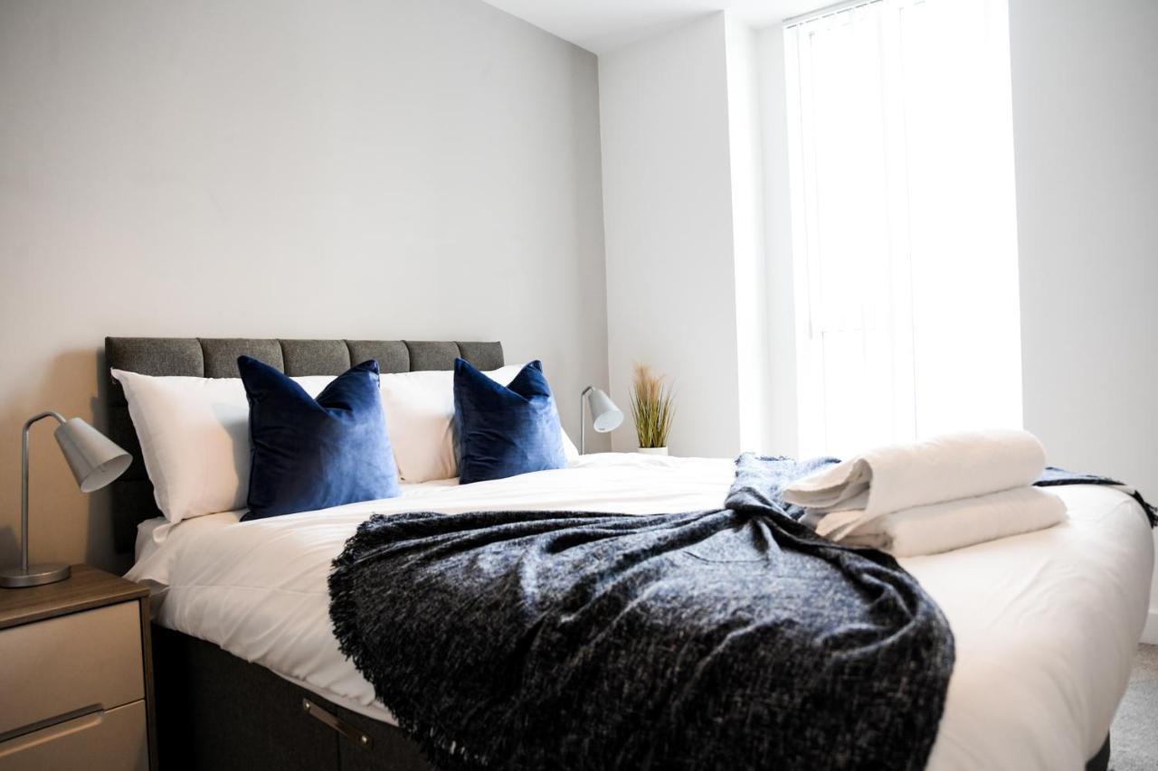 Onpoint Apartments - Spacious 2 Bedroom Apt - City Centre With Balcony Manchester Kültér fotó