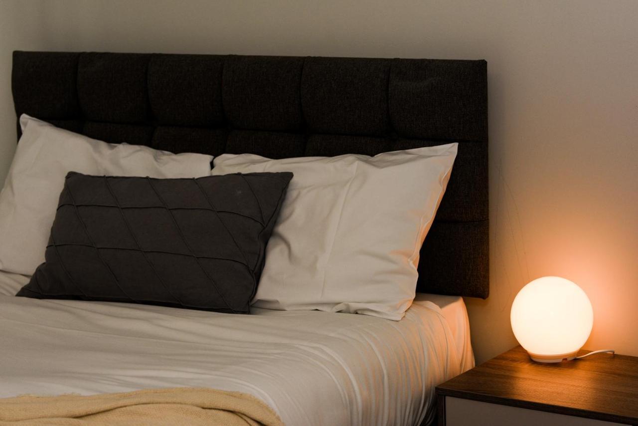 Onpoint Apartments - Spacious 2 Bedroom Apt - City Centre With Balcony Manchester Kültér fotó